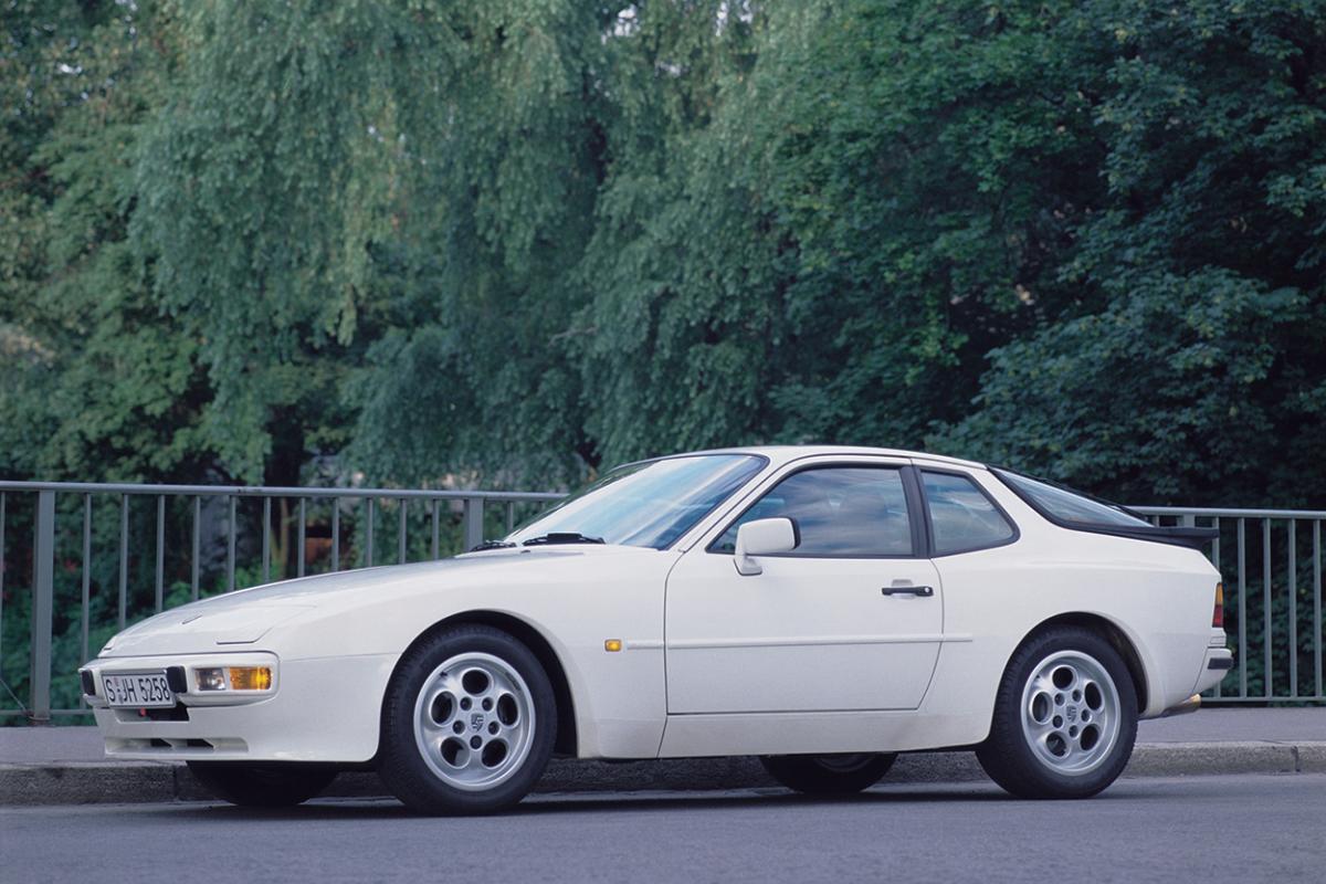 Porsche 944 Parts >> Model Guide Front Engined Four Cylinder Porsche Sports Porsche 944 Parts >> Model Guide Front Engined Four Cylinder Porsche Sports