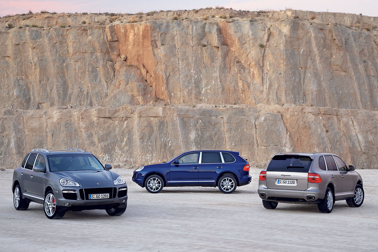 Model Guide First Generation Cayenne 2003 2010 Porsche Club Of From Left Post Facelift Cayenne Turbo S And